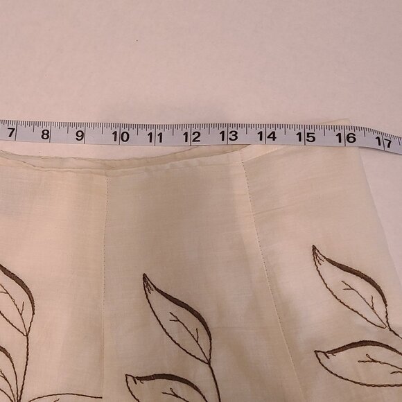 Vintage-Inspired Floral Embroidered Midi Skirt - Picture 11 of 11